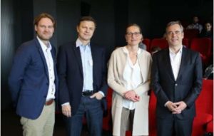 Henry Bauer, Board Member of Virtual Reality e. V., Ernst Feiler, Head of Technology UFA GmbH, Prof. Dr. Susanne Stürmer, President Filmuniversität Babelsberg KONRAD WOLF, and Prof. Dr.-Ing. Thomas Wiegand, Executive Director Fraunhofer HHI (l-r) enter into cooperation partnerships for 360degree image and sound, VR and AR. 